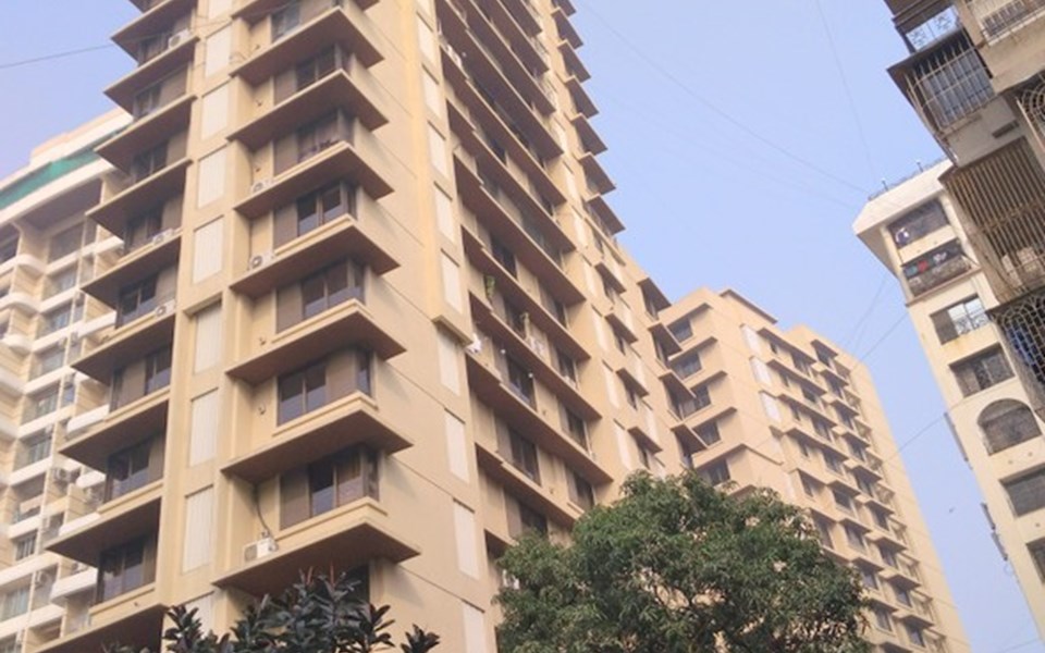 Two Roses, Bandra West