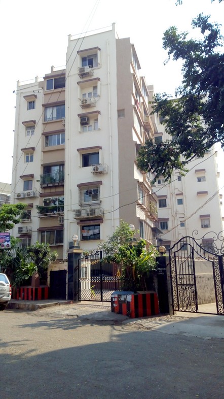 1 BHK Semi Furnished in Sibylle Building , Worli
