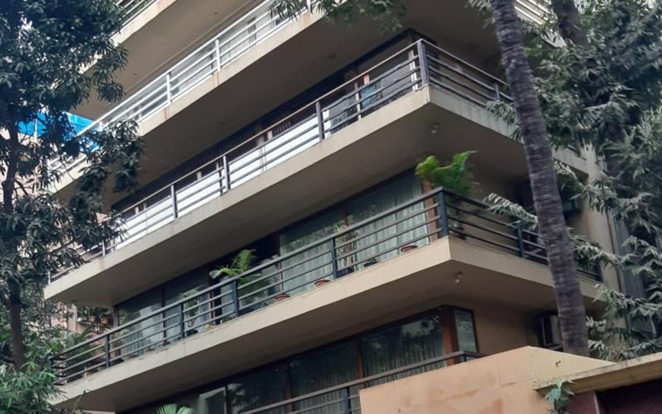 Oberoi Crest, Khar West