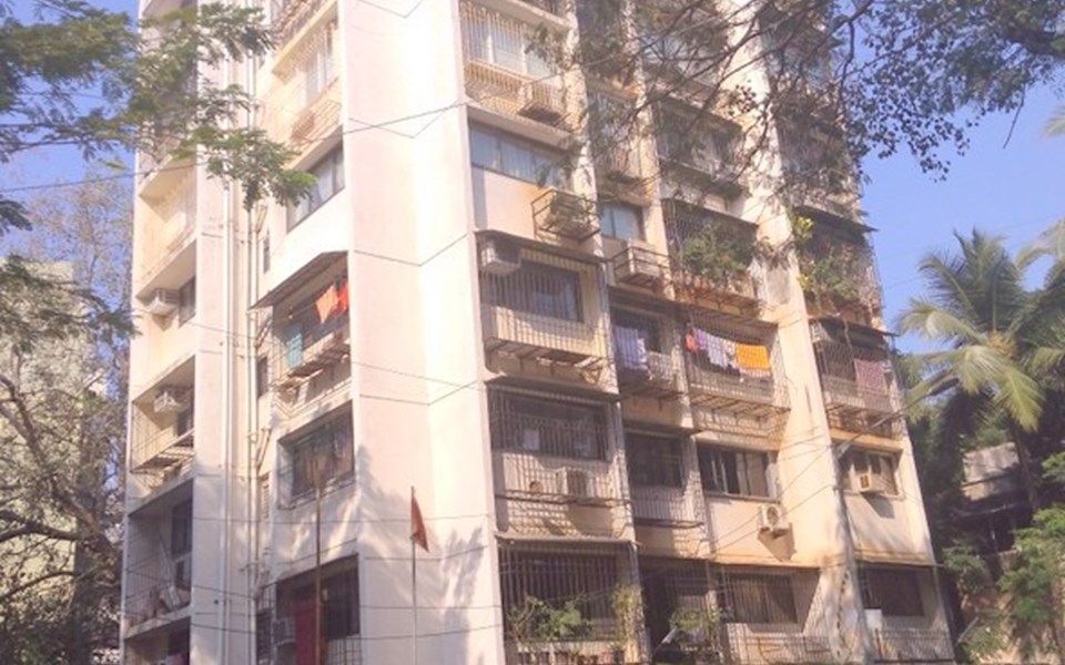 Bajaj Jade, Khar West