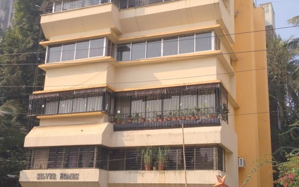 Silver Homes, Santacruz West