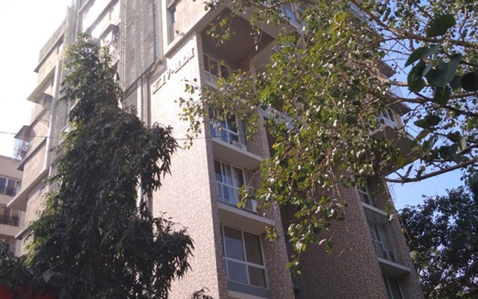 Shiv Hem, Santacruz West