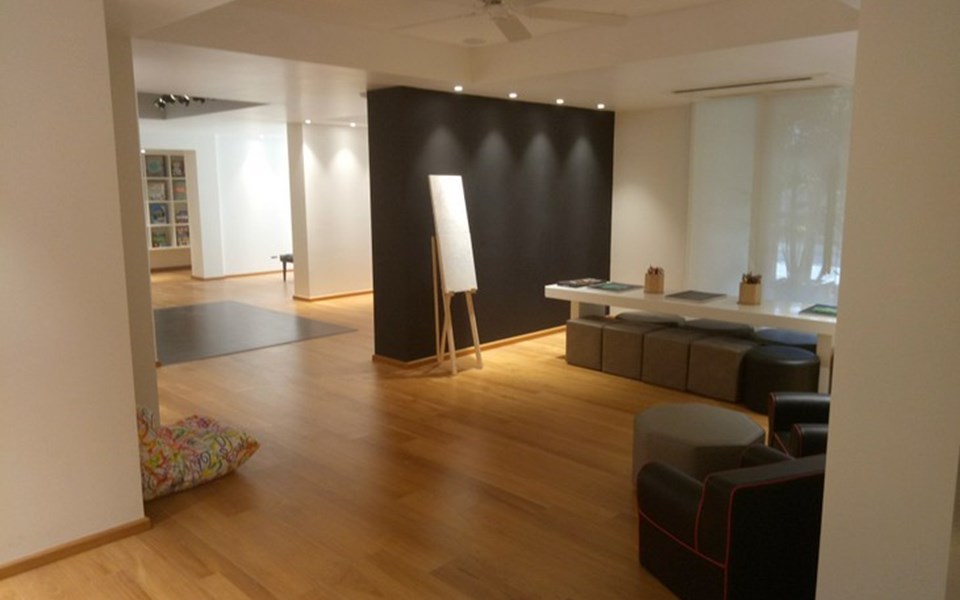 Ahu Area1 - Rustomjee Paramount, Khar West