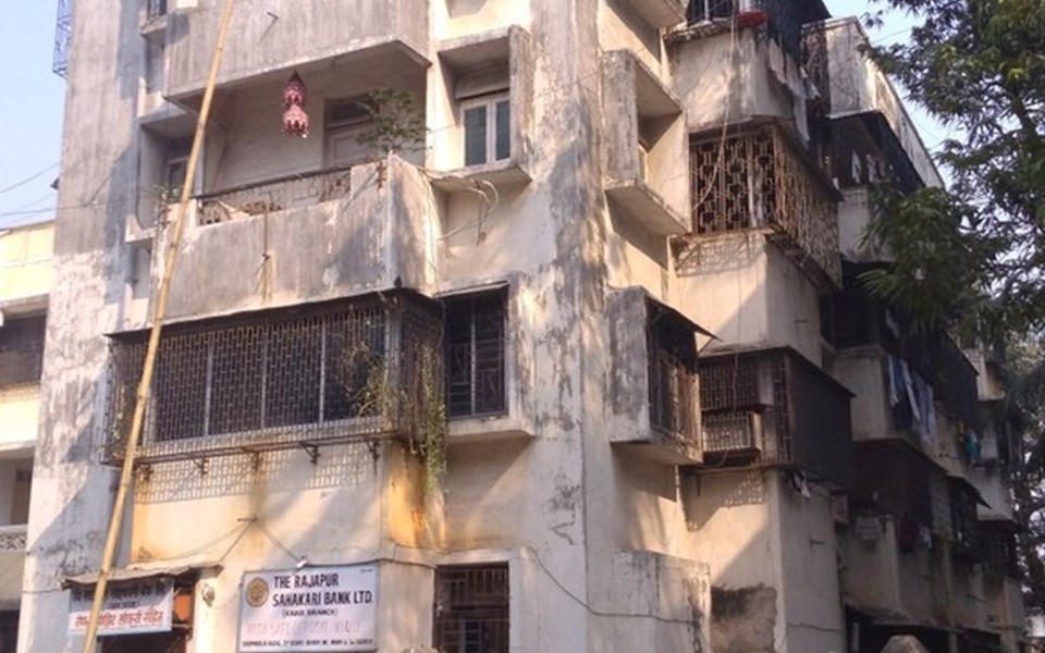 Deep Mala, Khar West