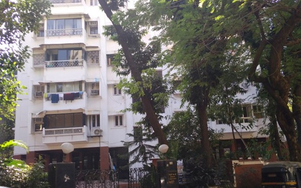 Apsara Cosmopolitan, Bandra West