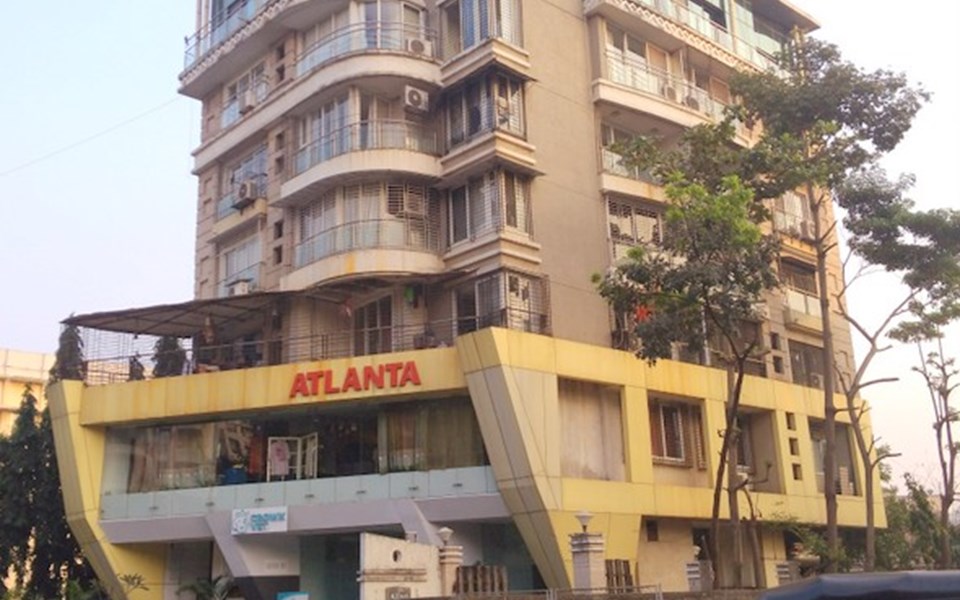 Atlanta, Khar West