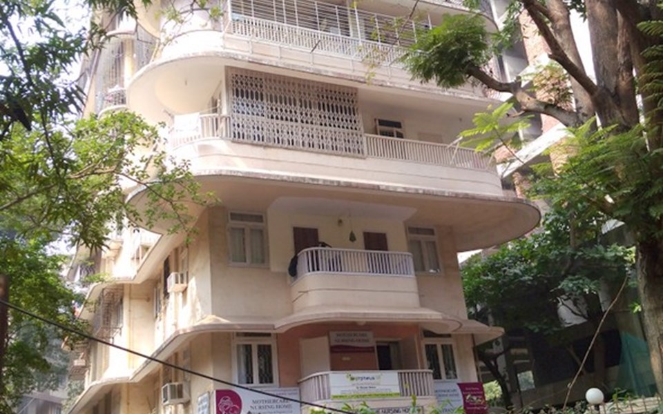 Saraswati, Khar West