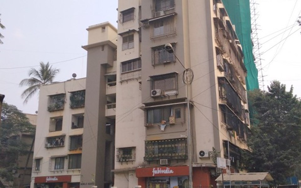Noble House, Khar West