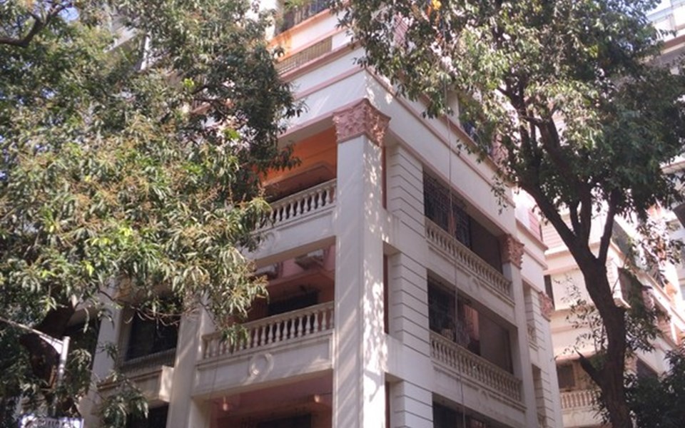 People Cosmopolitan, Bandra West