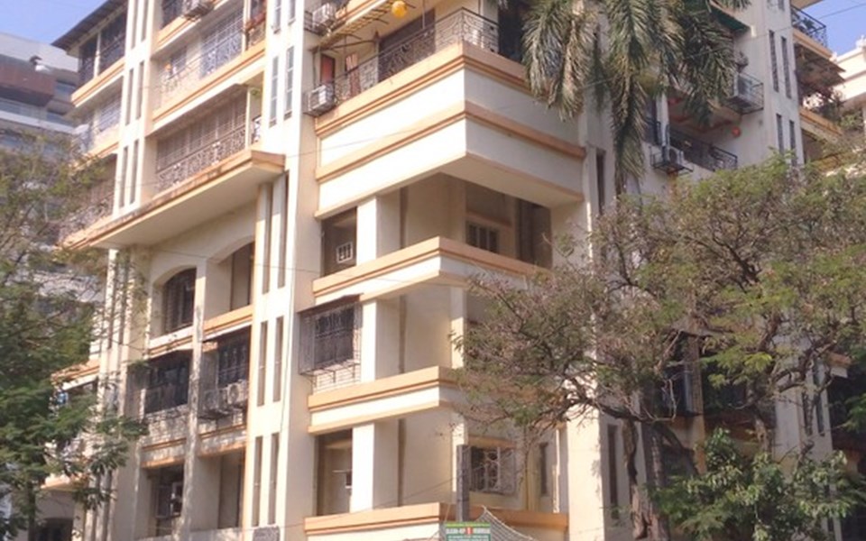 Water Queen, Bandra West