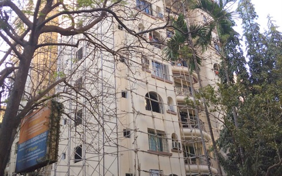 Exclusive, Santacruz West