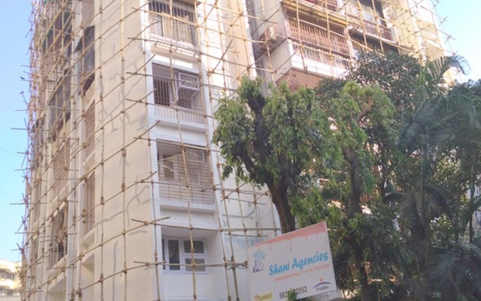 Louisiana Apartments, Santacruz West