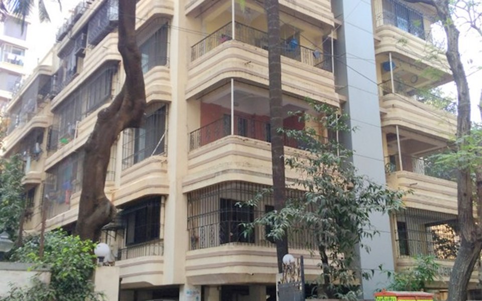 Saurabh, Santacruz West