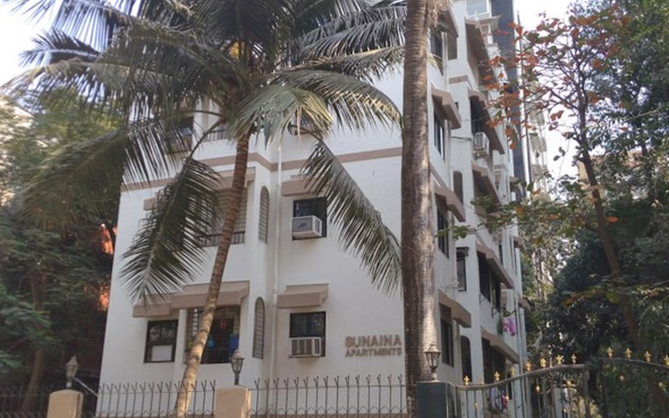 Sunaina, Santacruz West