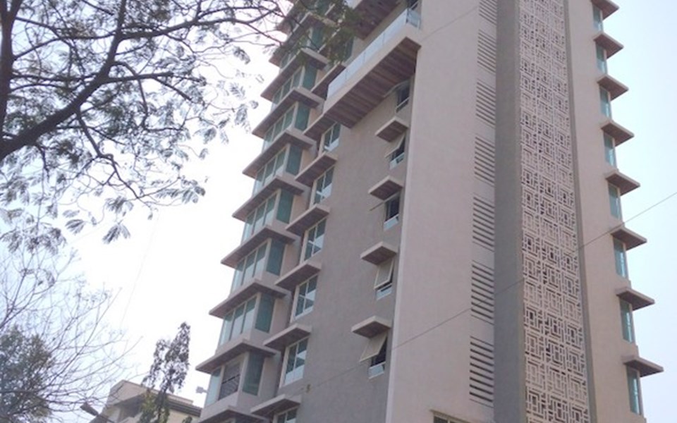 Nirvana Residences, Santacruz West