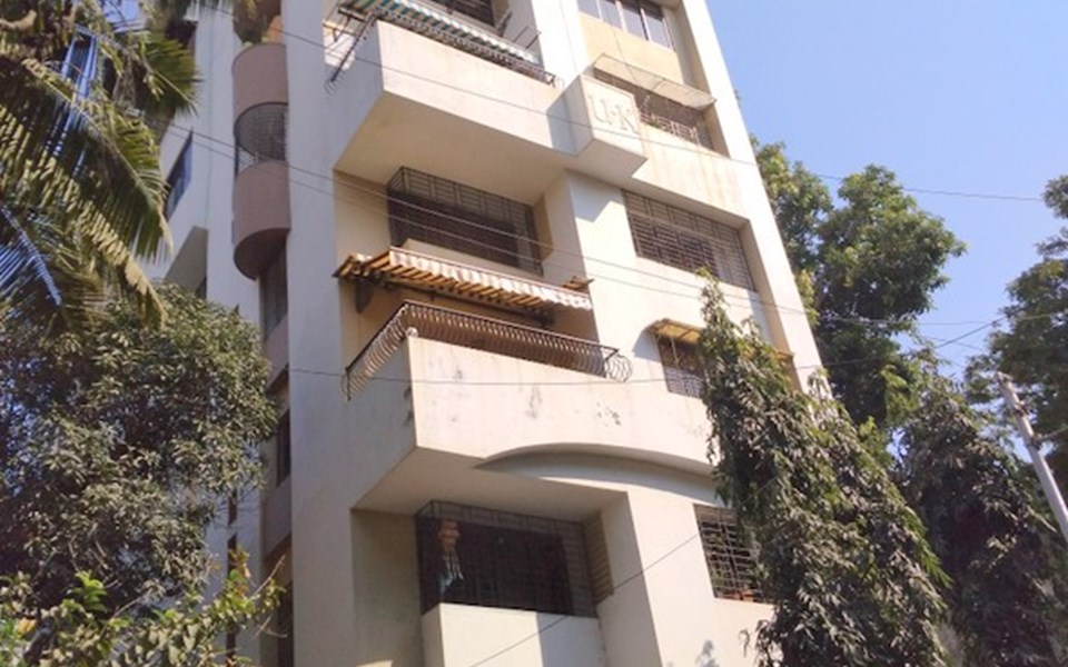 Usha Kiran, Khar West