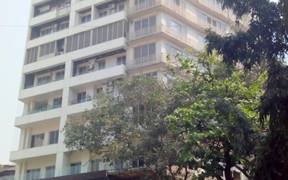 Urmi Aangan, Peddar Road