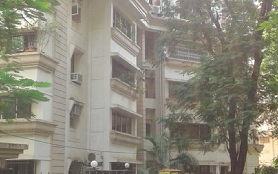 Jumbo Apartment, Bandra West