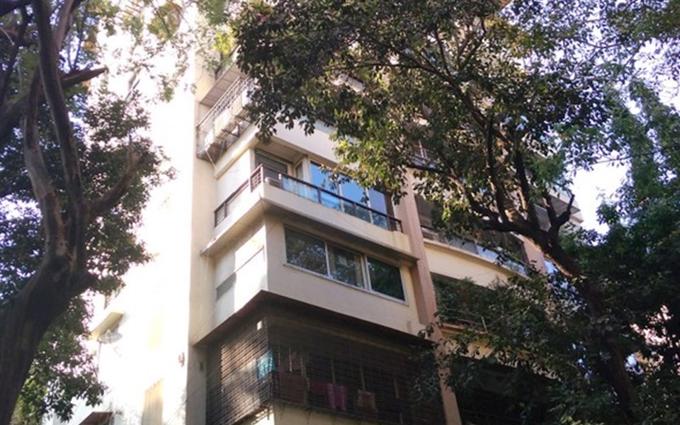 Kanta Apartment, Santacruz West