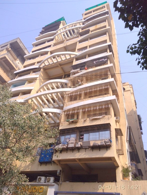 2 BHK Fully Furnished in Mohini Heights , Khar West