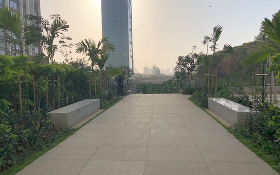 Garden1 - Oberoi Esquire, Goregaon East
