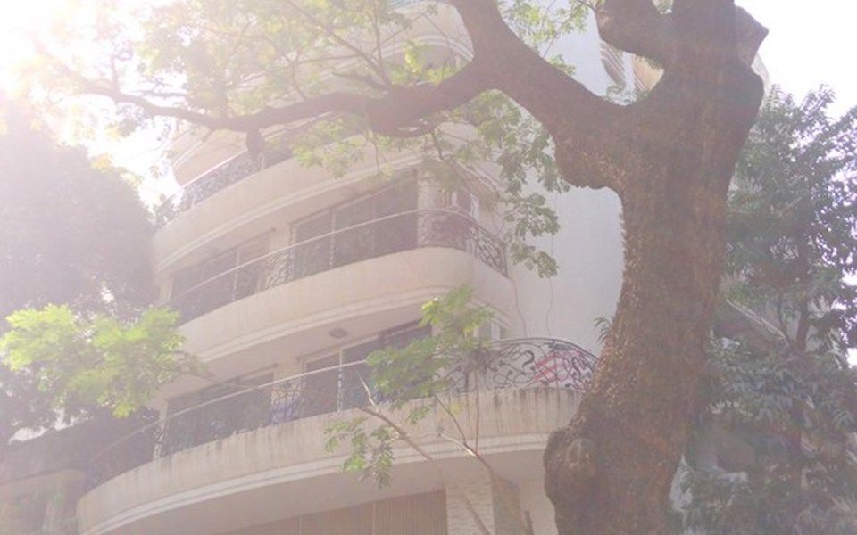 Supreme Pearl, Khar West