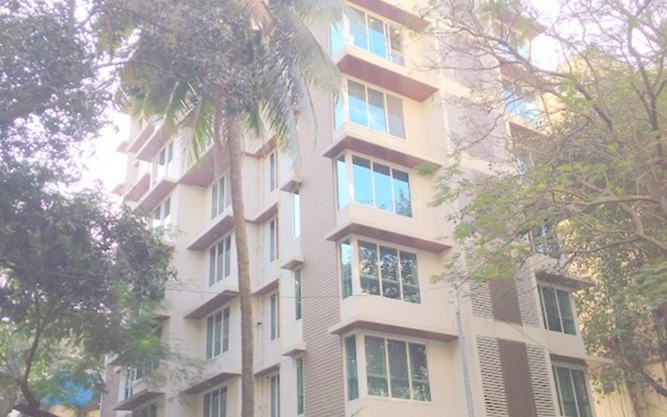 Supreme Signet, Khar West