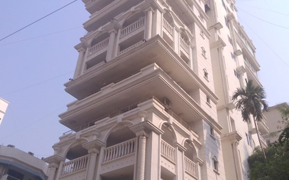 Zahra Court, Khar West