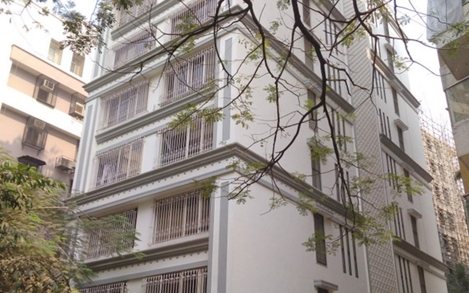 Prestige Court, Khar West