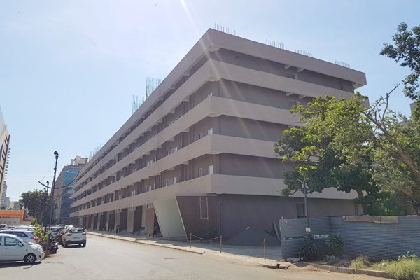 Office for sale in Laxmi Plaza, Andheri West