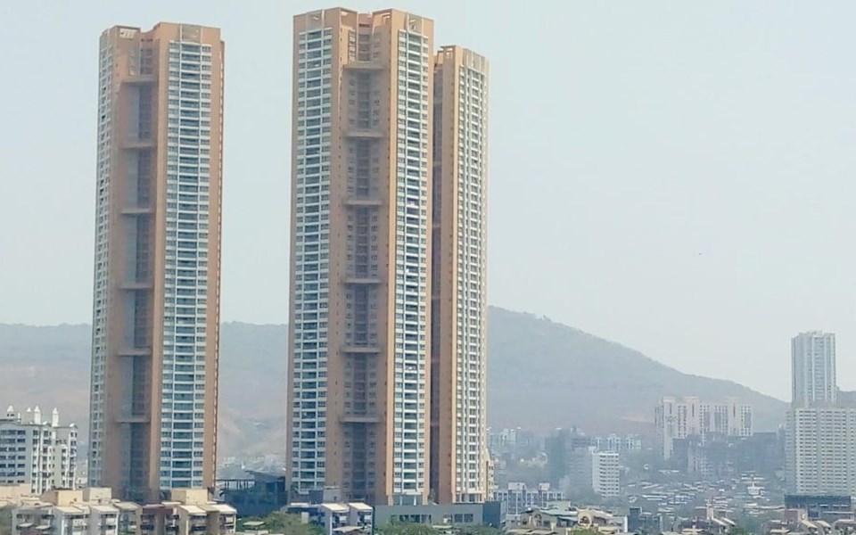 Building - Db Woods, Goregaon East