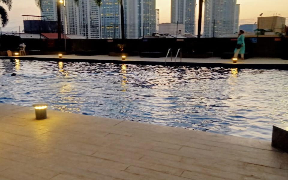 Swimming Pool - Db Woods, Goregaon East