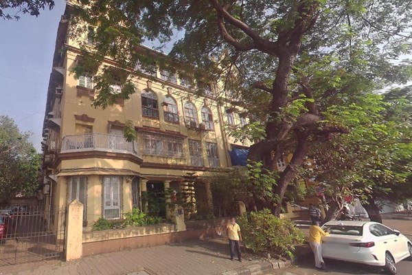 Flat for sale in Gokul Niwas, Girgaon