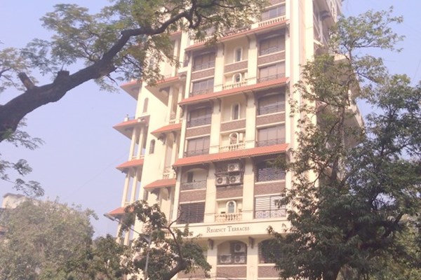Flat on rent in Regency Terraces, Khar West