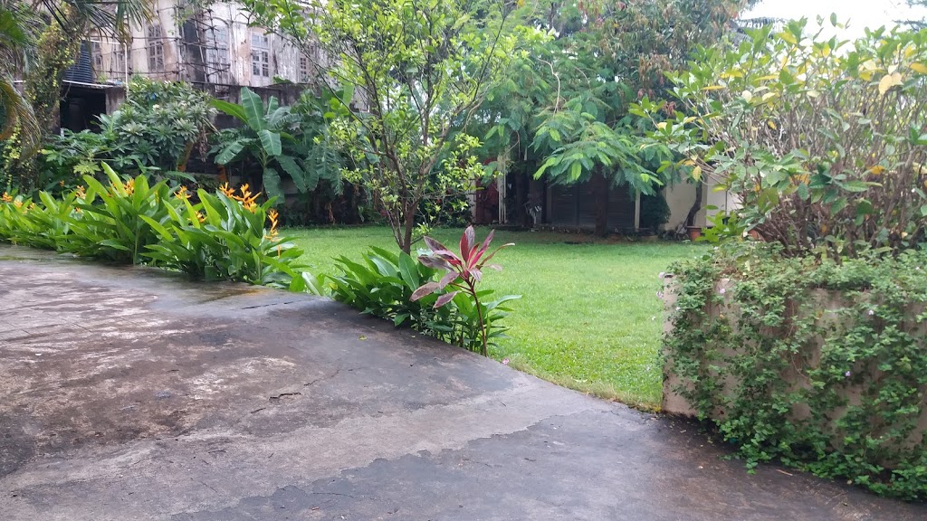 Garden - Sea Bird, Bandra West