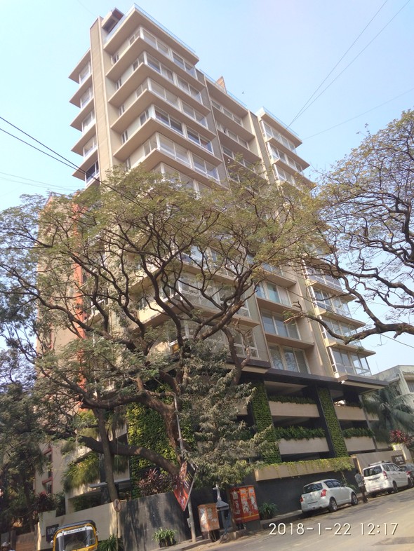 4 BHK Flats for Sale in Seasons Residency, Santacruz West