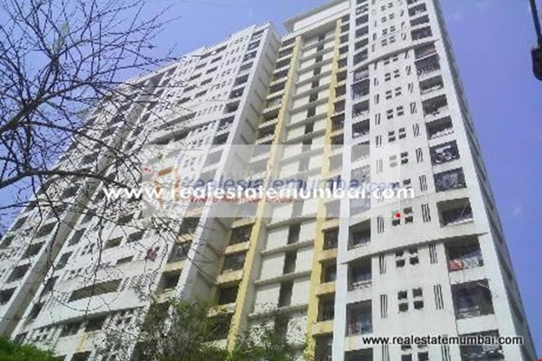 Flat for sale in Shah Arcade, Malad East