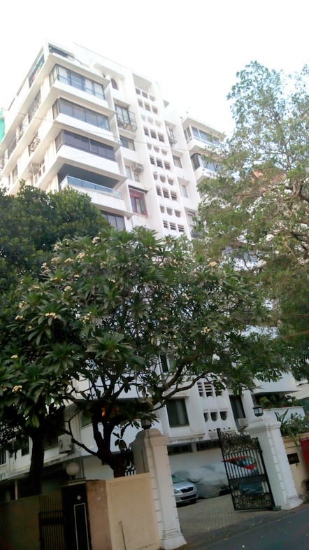 Main - Raj Niketan, Walkeshwar