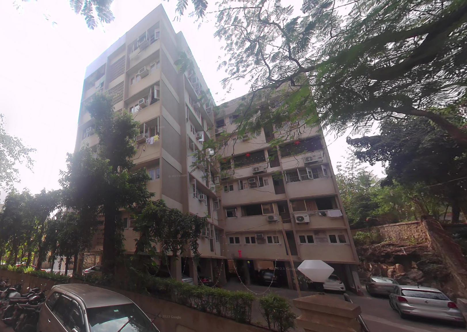 2 BHK Flat for Sale in Bandra West - Sea Breeze