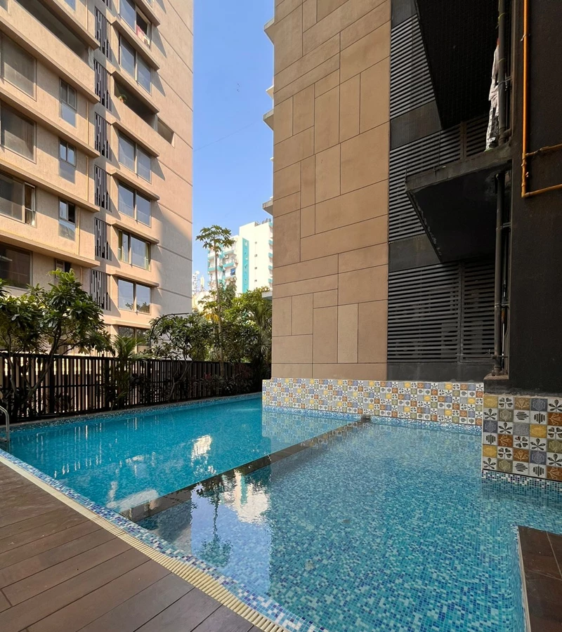 Swimmingpool - Satguru Shlok, Bandra West