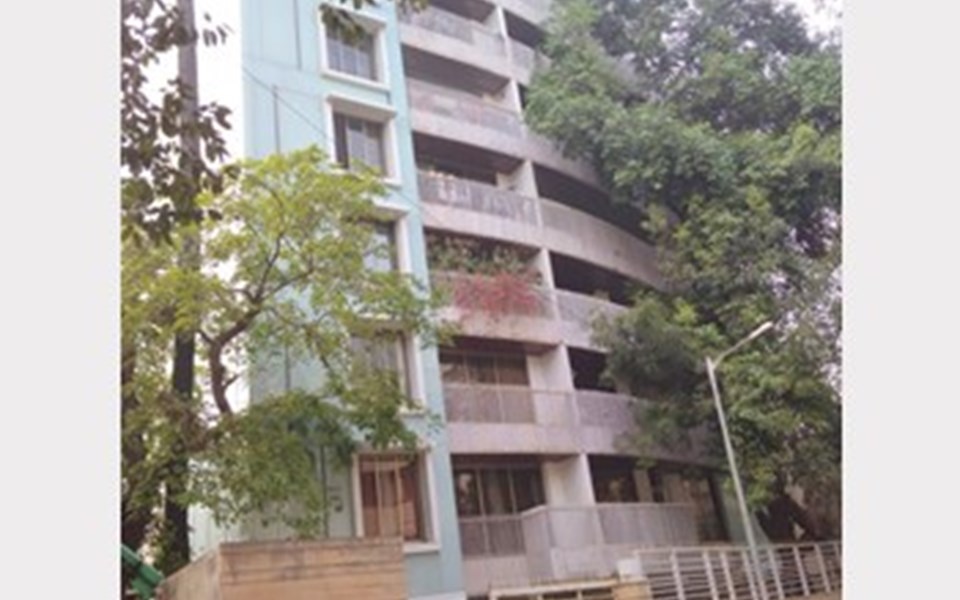 Building - Mooring, Bandra West