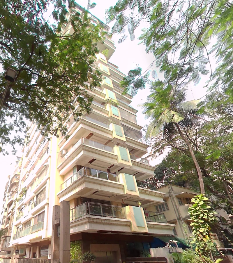 1 - Lamour, Bandra West