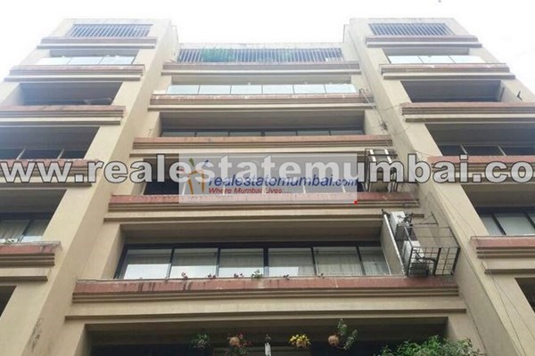 Flat for sale in Sterling Diamond, Bandra West