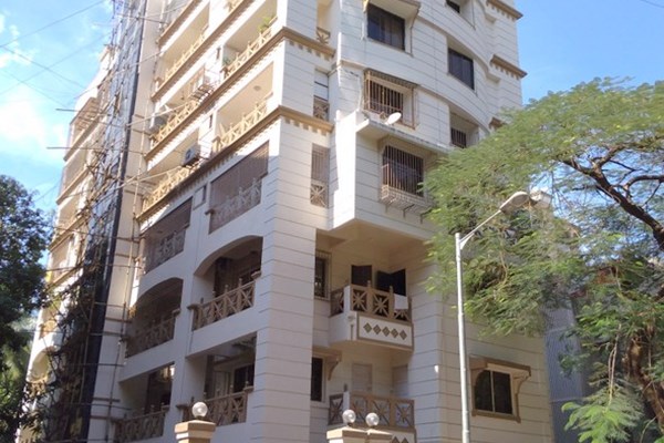 Flat on rent in Reminess, Bandra West