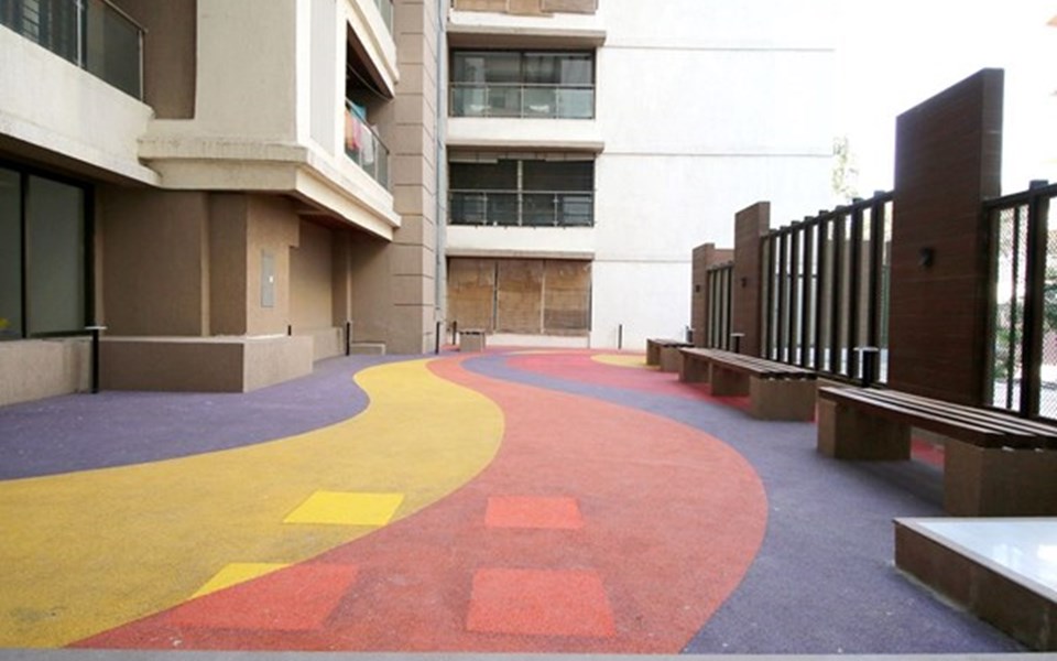 Garden - Dheeraj Serenity, Santacruz West