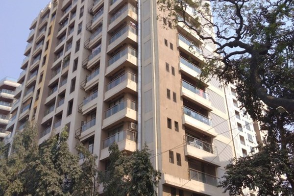 Flat for sale in Dheeraj Serenity, Santacruz West