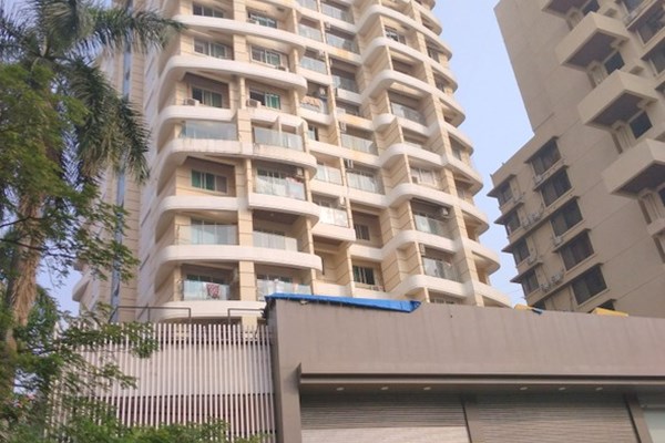 Flat for sale in Maqba Heights, Bandra West