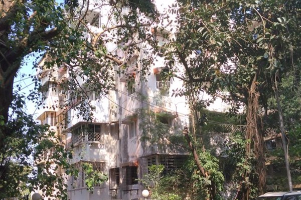 Flat on rent in Shiv Sagar, Bandra West