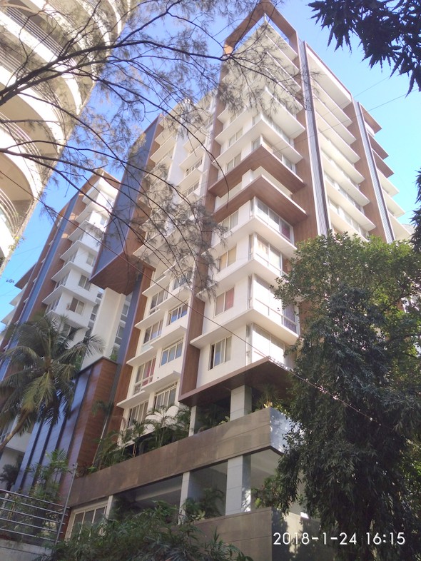 Flat for sale in Greenfields, Santacruz West