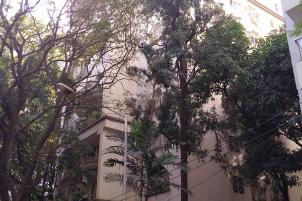 Flat on rent in Le Chateau, Bandra West